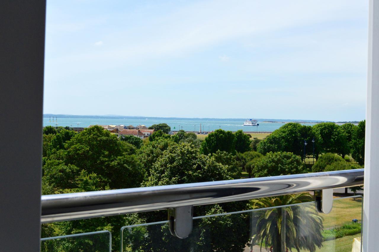 Q8 Boutique Hotel Portsmouth Dış mekan fotoğraf